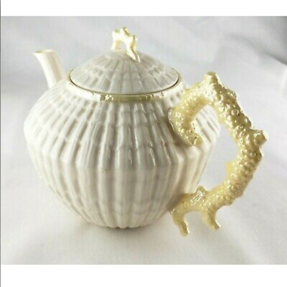 Belleek Limpet Shell design teapot, cups, saucers